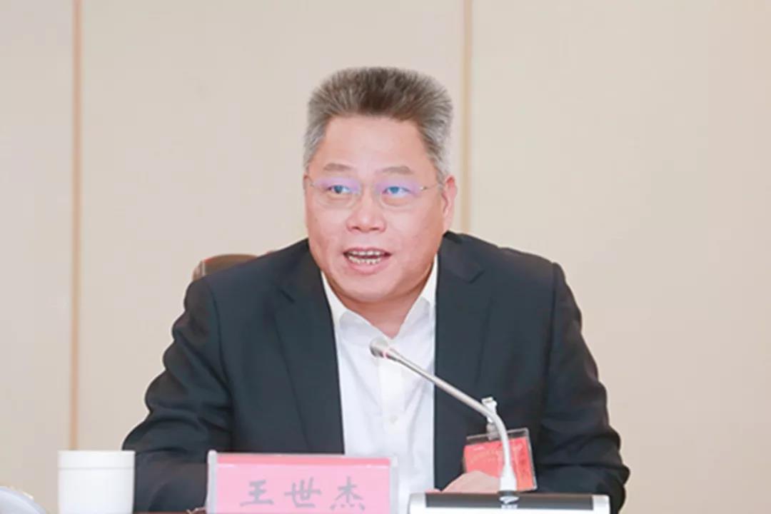 民革贵州省委会主委王世杰,中共贵州省委统战部副部长,机关党委书记